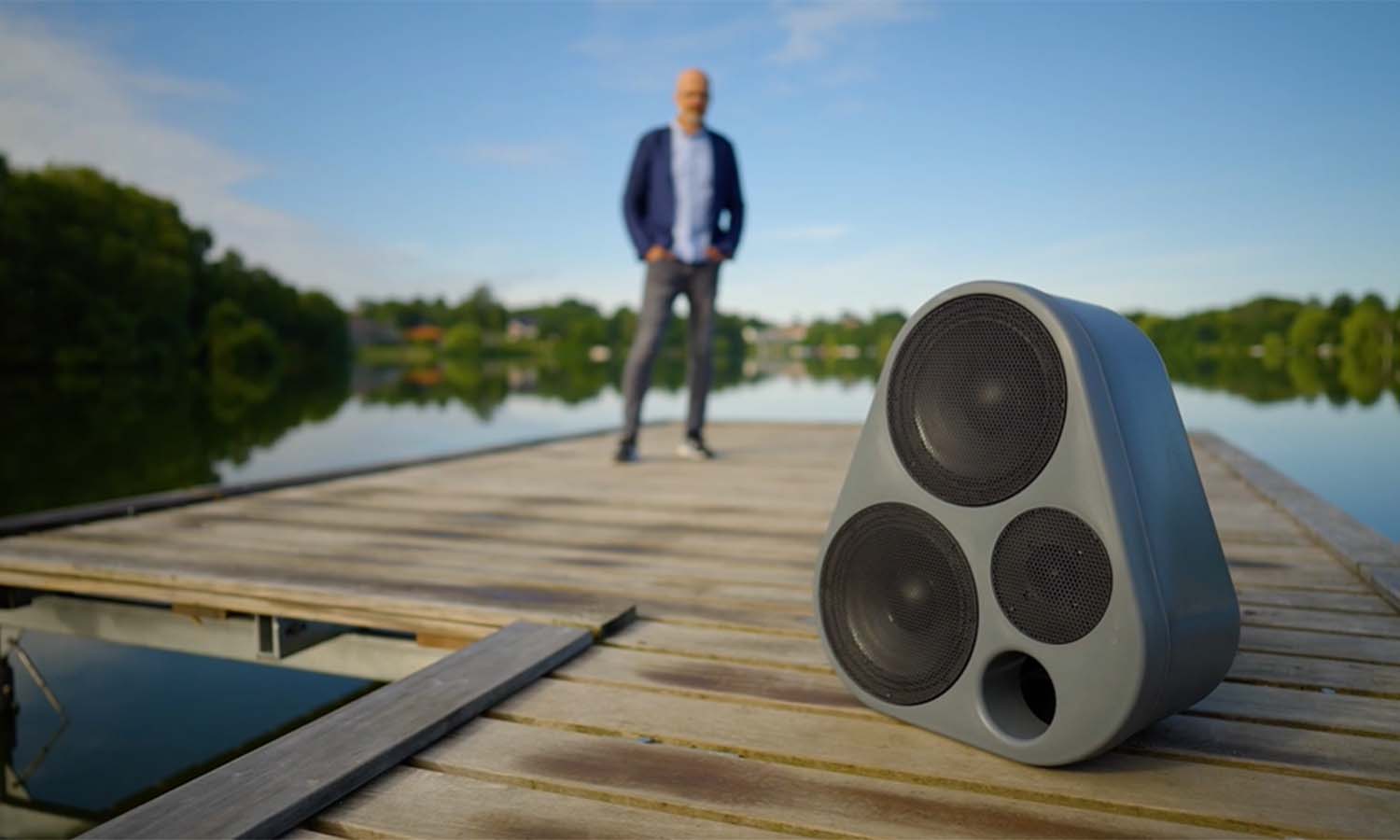 Enkl Sound Copenhagen. Durable design and materials for outdoor use.